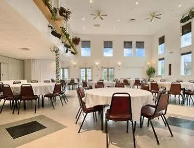 Days Inn By Wyndham Norfolk Airport Motel