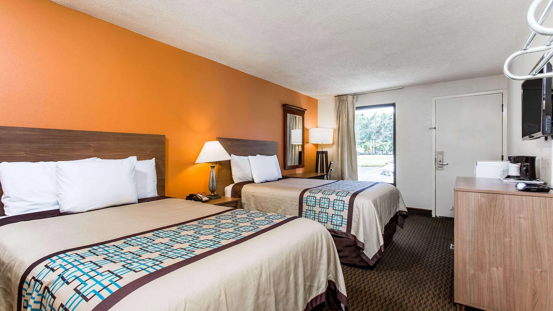 Days Inn By Wyndham Norfolk Airport Motel
