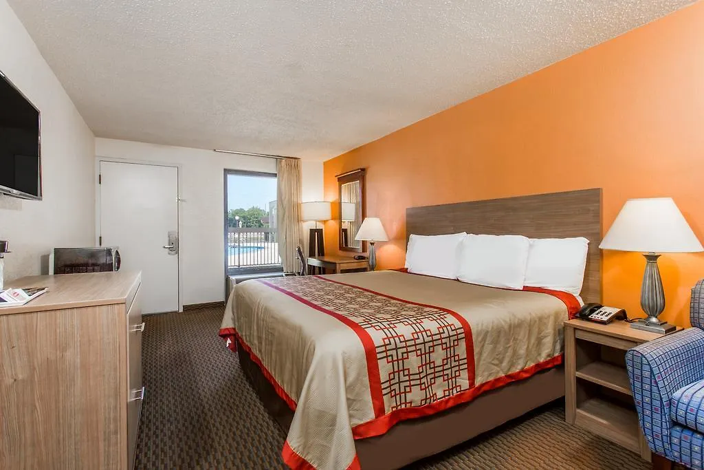 Days Inn By Wyndham Norfolk Airport 2*,  United States