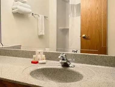 Days Inn By Wyndham Norfolk Airport Motel
